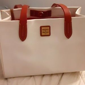Dooney and Bourke white handbag